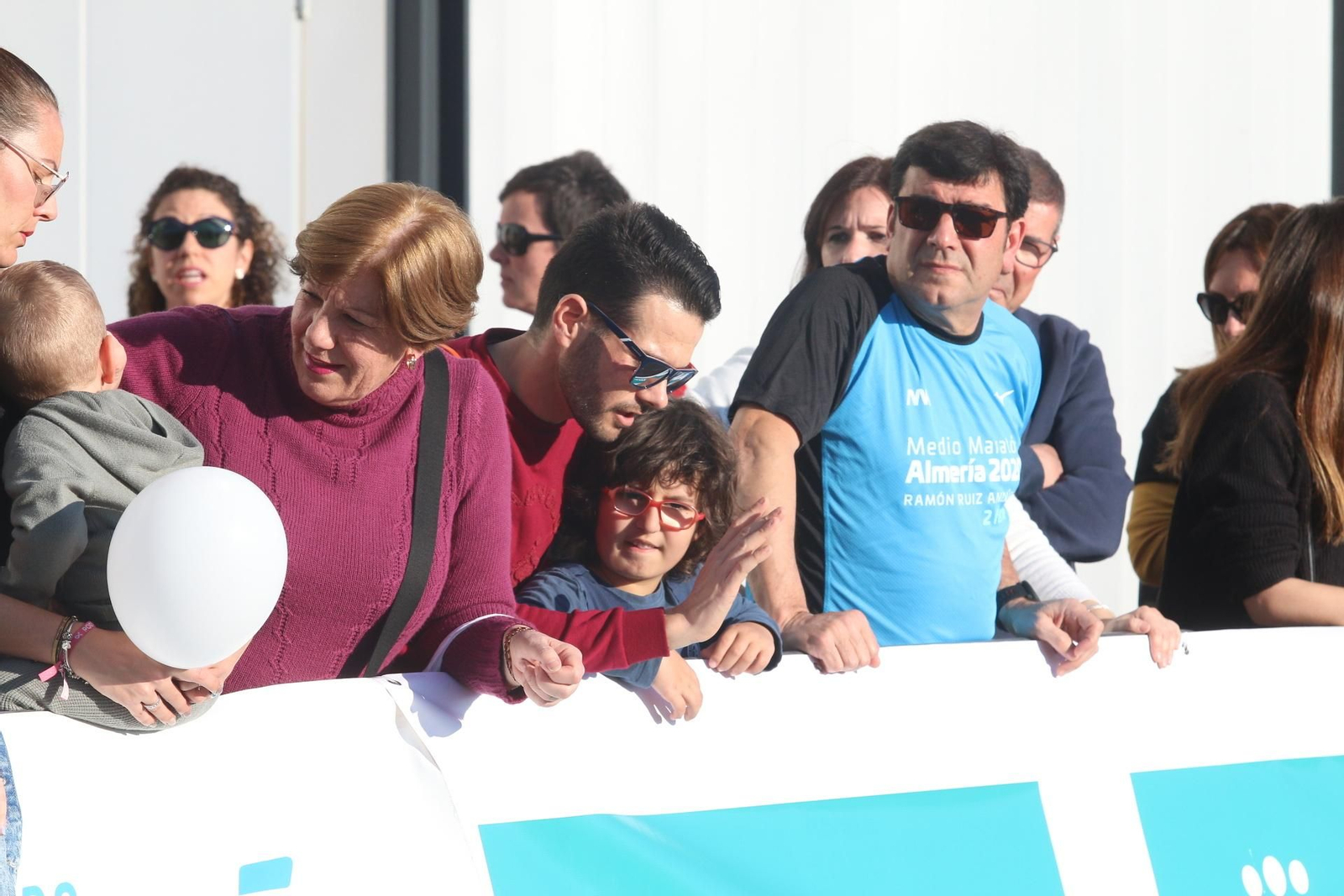 Fotogalería de las carreras infantiles del Medio Maratón de Almería