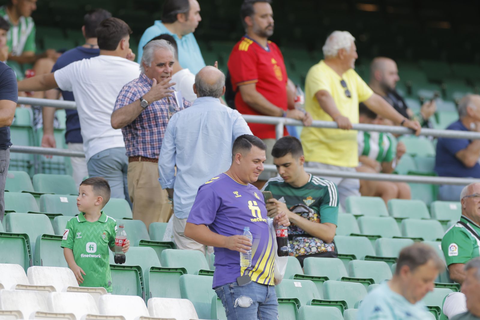 Búscate en las fotos del Betis-Atlético de Madrid