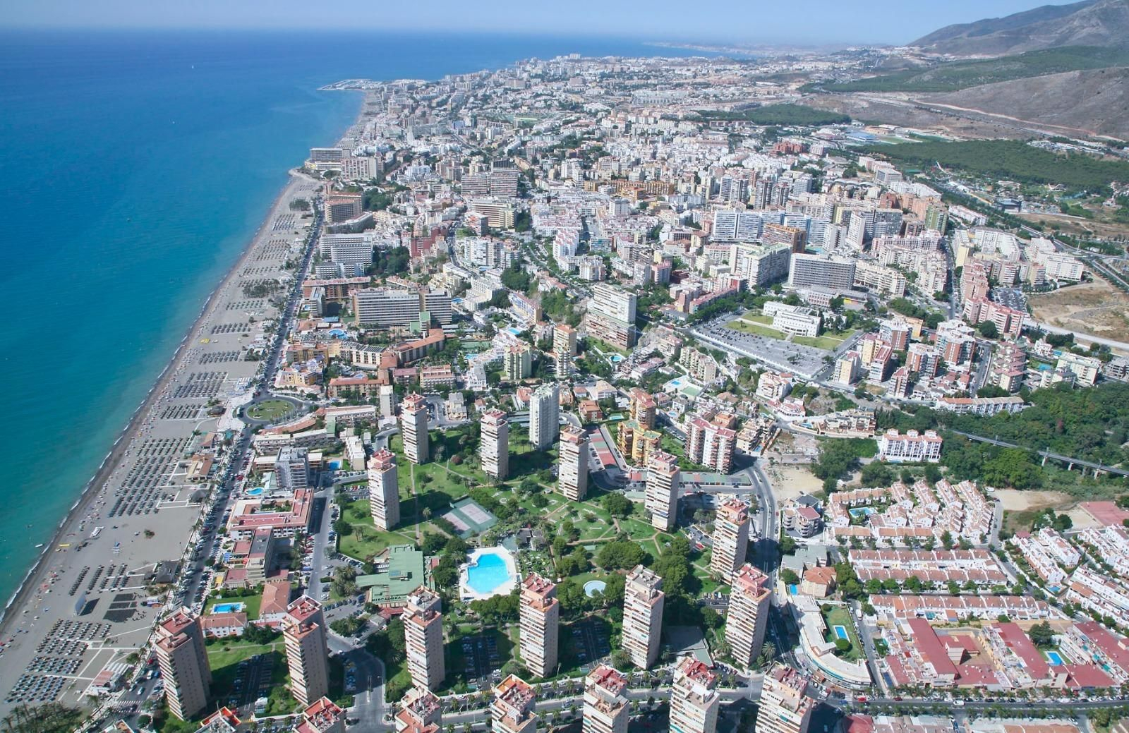 Vista aérea de Torremolinos. Vista aérea de Torremolinos.