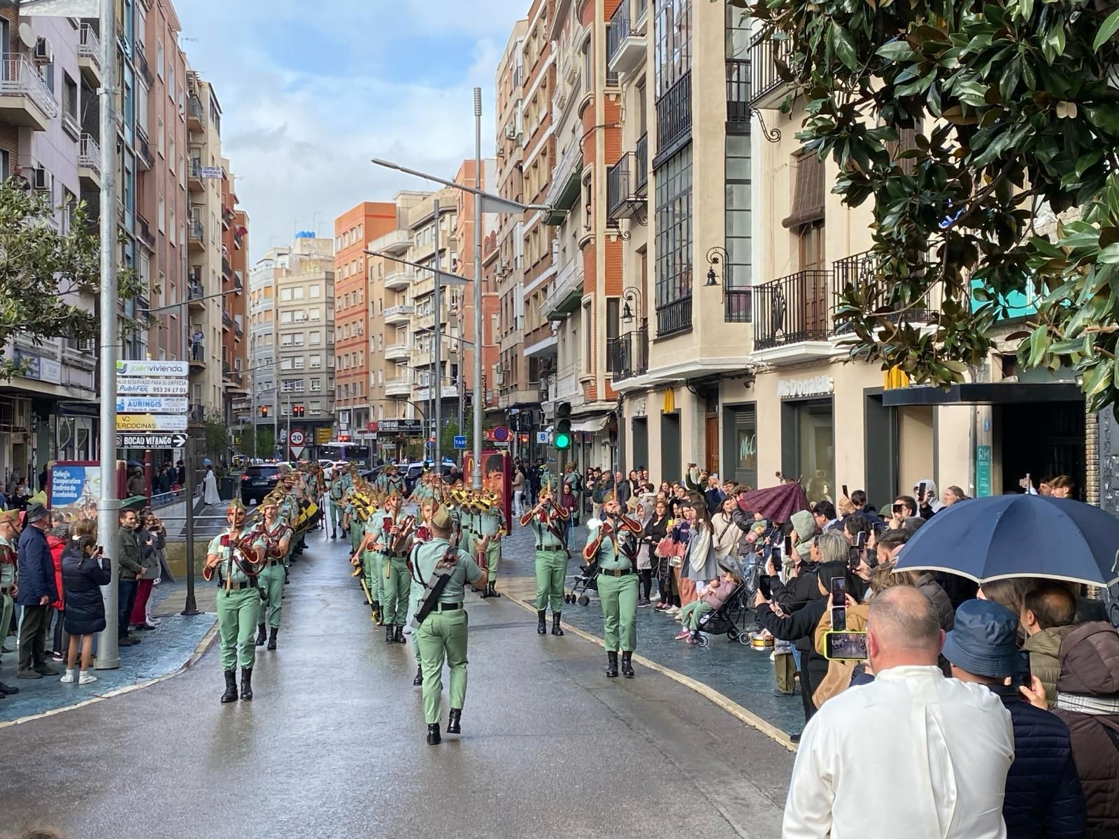 En imágenes: La Legión en las calles y la Buena Muerte en la Catedral