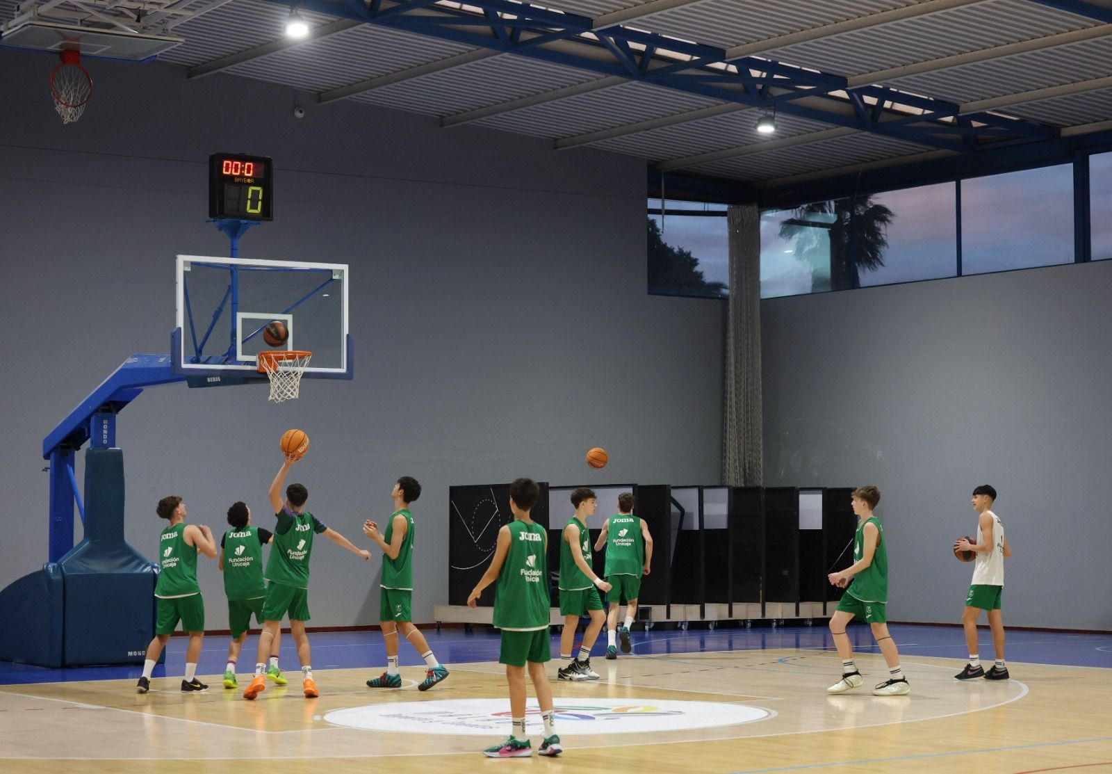 Ilusión, sonrisas y nervios en el Unicaja antes de la Minicopa