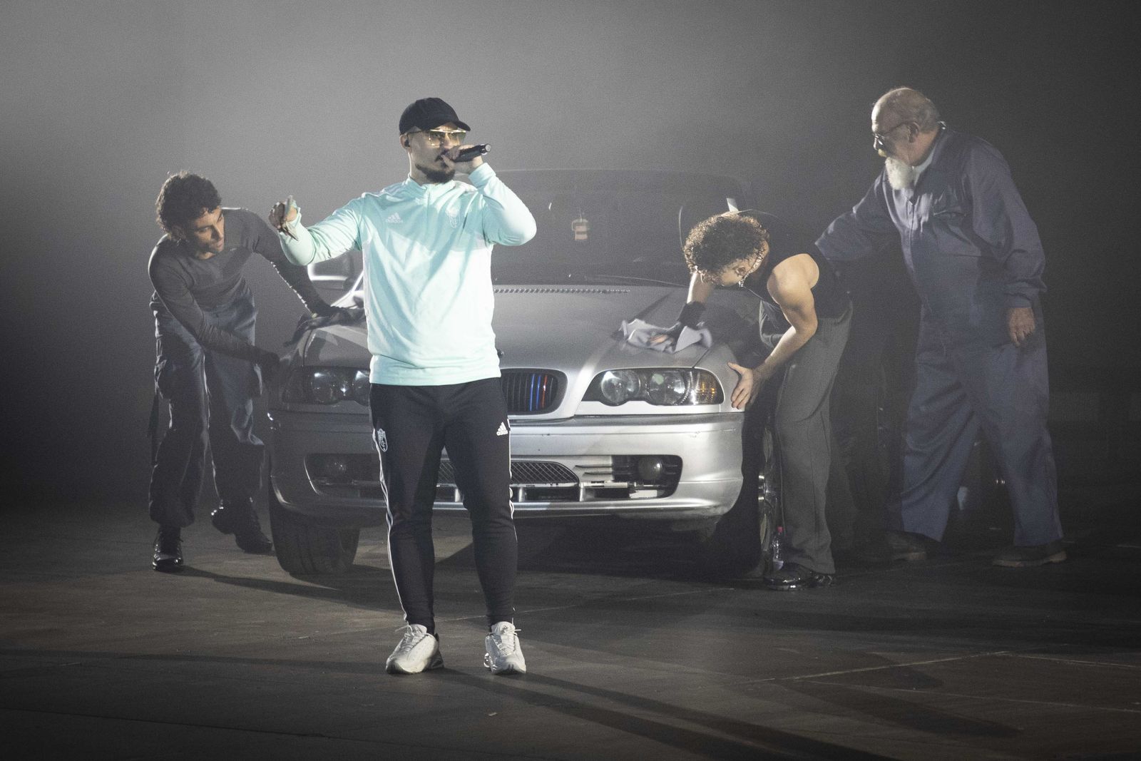 El Palacio estalla al son de Dellafuente, en imágenes