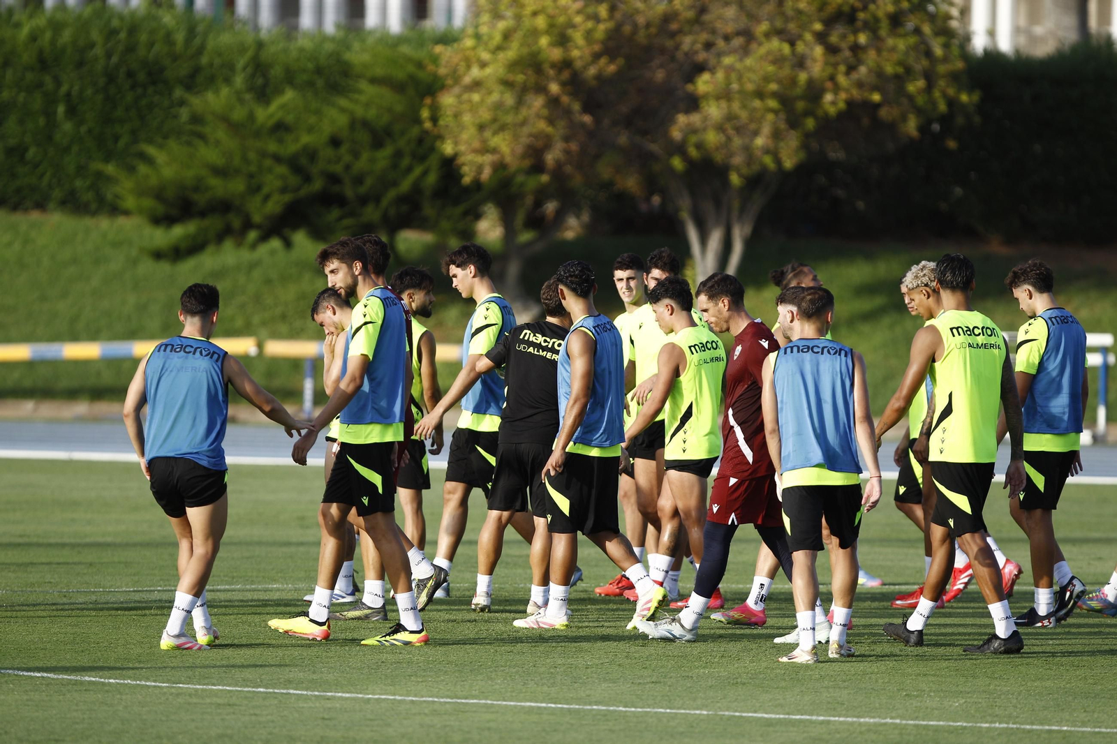 Primer entrenamiento de la Temporada 2025-2026 de la U.D. Almería, en imágenes