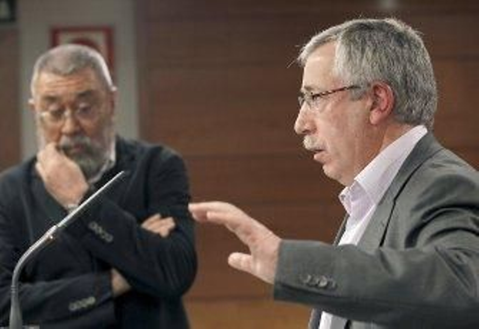 Los sindicatos aceptan la moderación salarial y el empleo a tiempo parcial