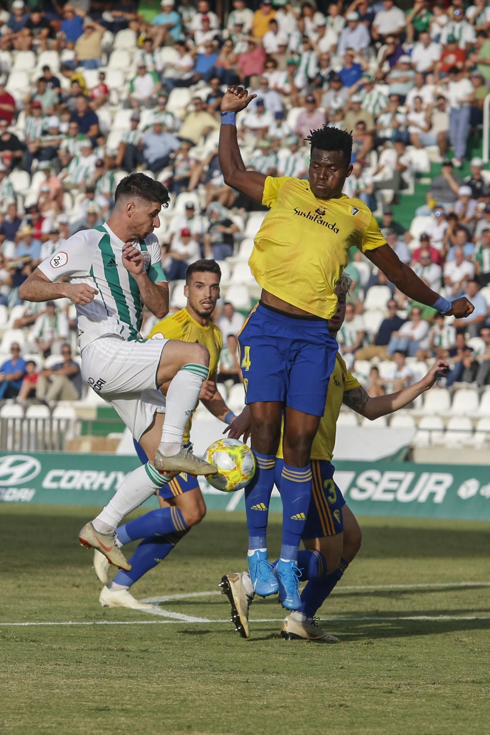 Las imágenes del Córdoba CF - Cádiz B