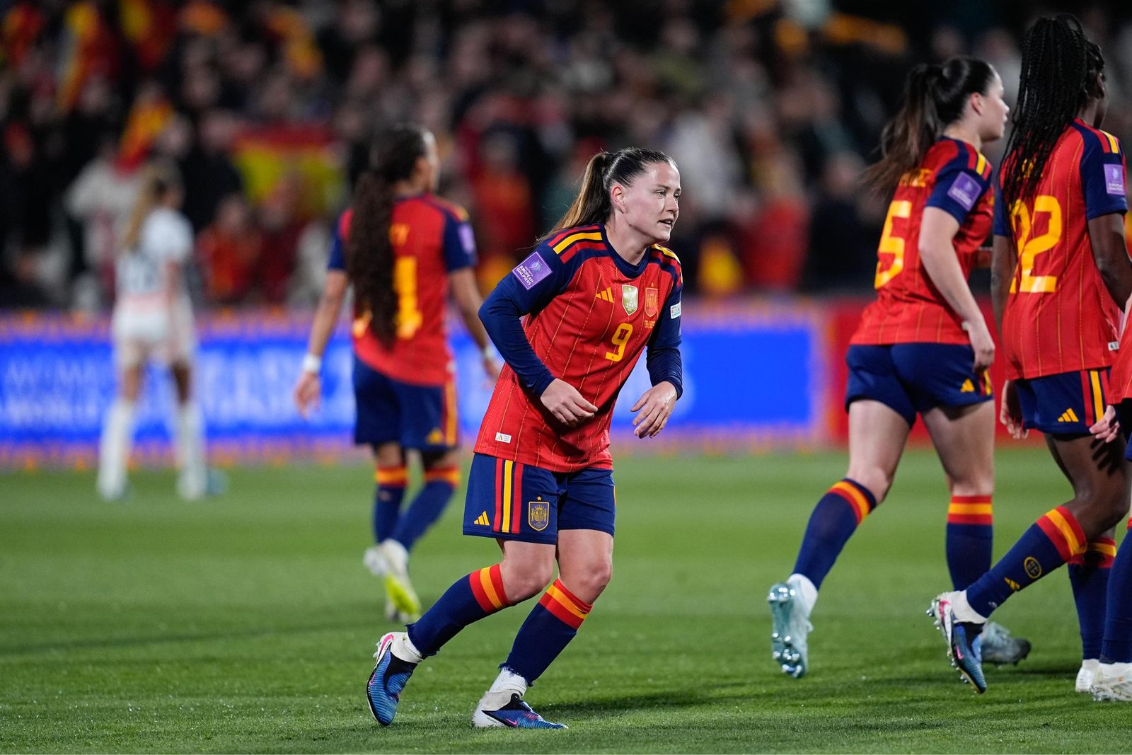 Las fotos del España-Islandia de fútbol femenino