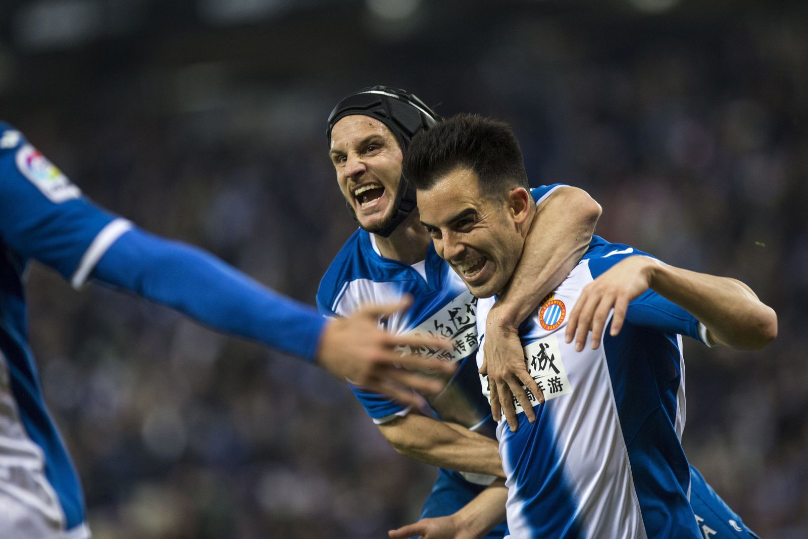 Piatti (i) celebra con Jurado (d) uno de los tantos.
