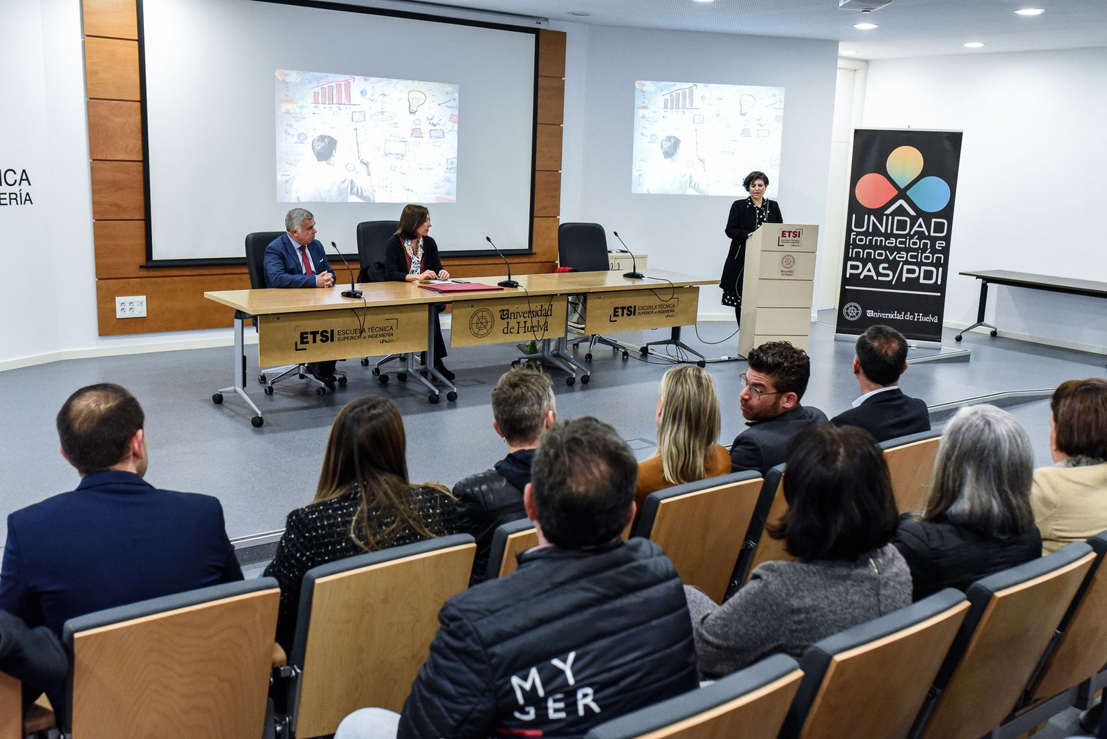 Imágenes de la entrega de premios a la excelencia docente 2022 de la Universidad de Huelva