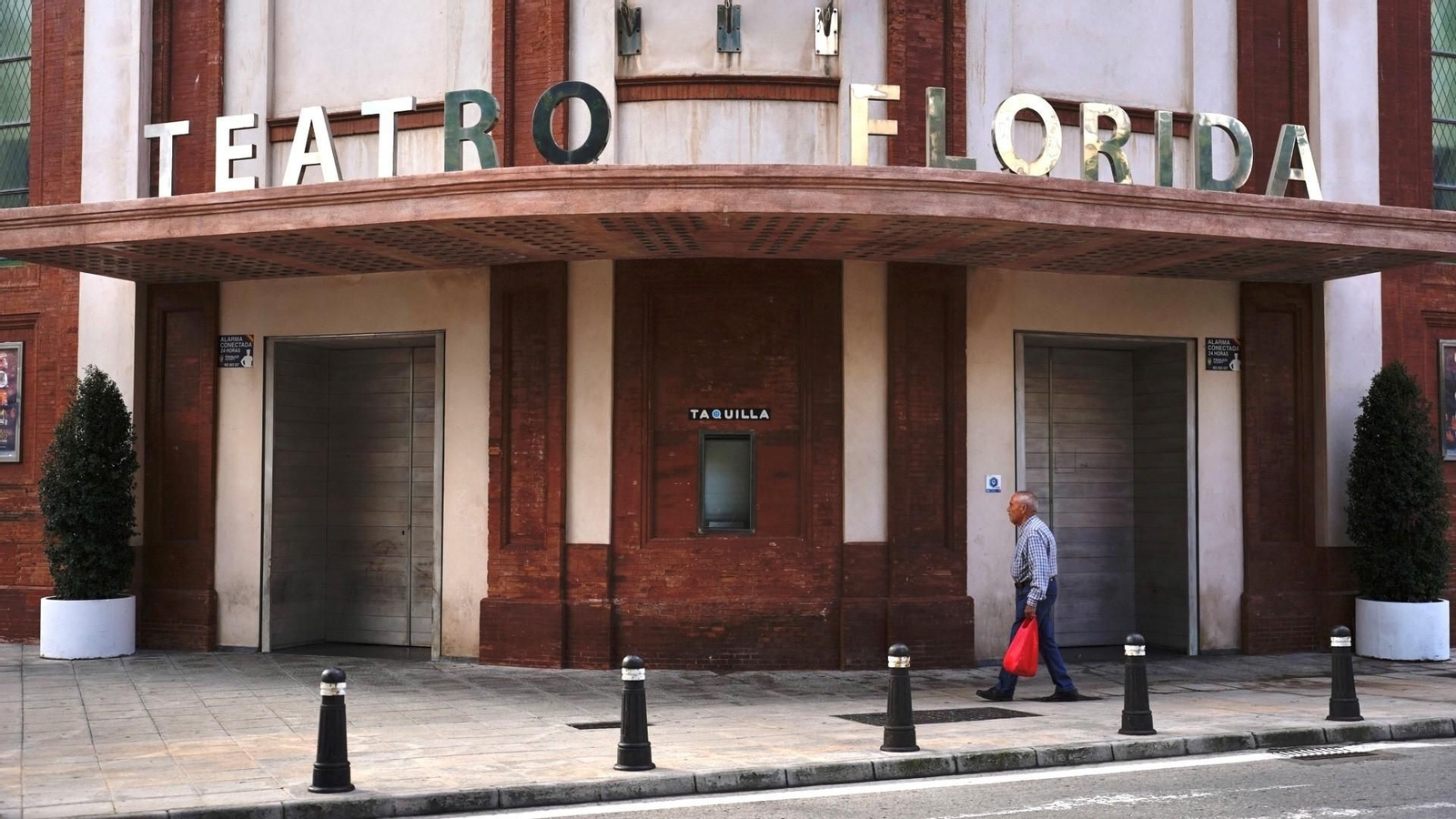 Entrada del Teatro Florida.