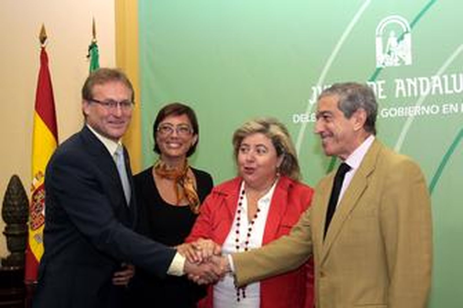 Medel asegura que el calendario para la fusión con Caja de Jaén será "más rápido" que el de CajaSur