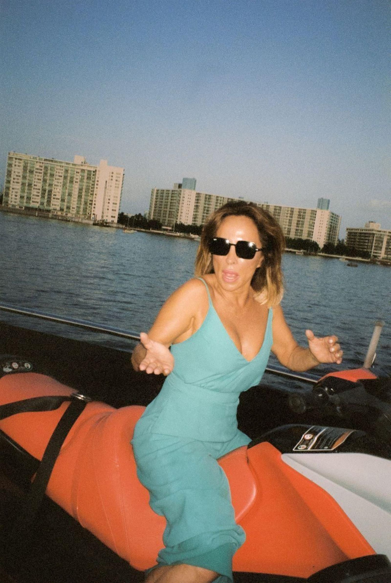 '¡Sálvese quien pueda!' - María Patiño