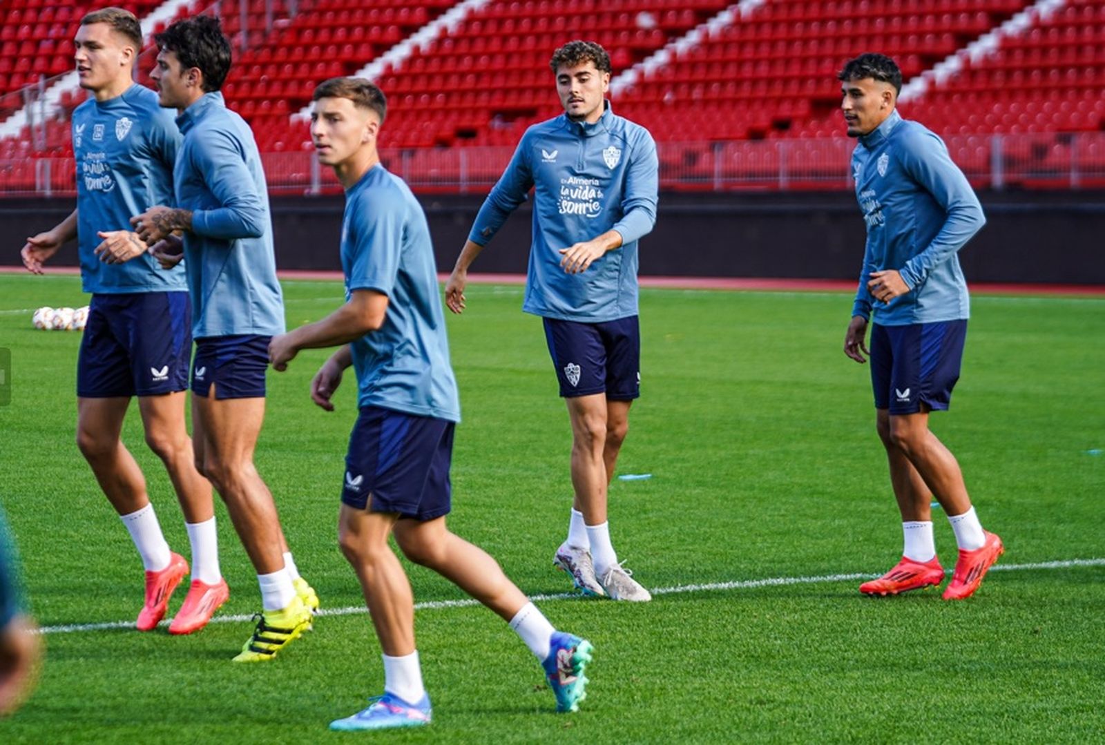Lorenzo es el '9' de Lasarte y ya jugó en Copa ante el San Sebastián de los Reyes