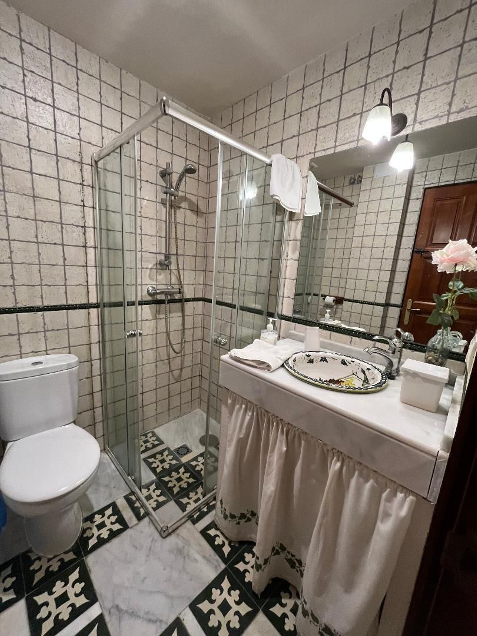 Así es por dentro la casa con la bodega más pequeña del mundo dedicada al jerez