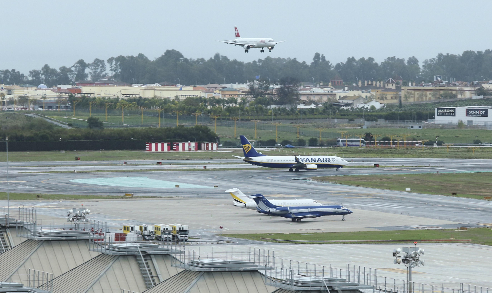 Aviones en el aeropuerto de Málaga en una imagen de archivo.