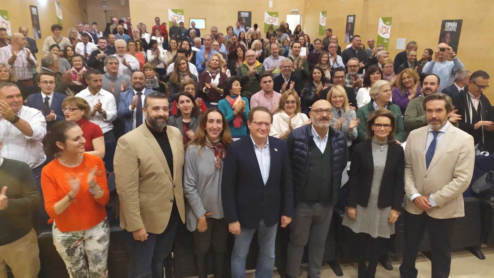 Cierre de campaña de Vox en el Centro Cívico Poniente Sur.