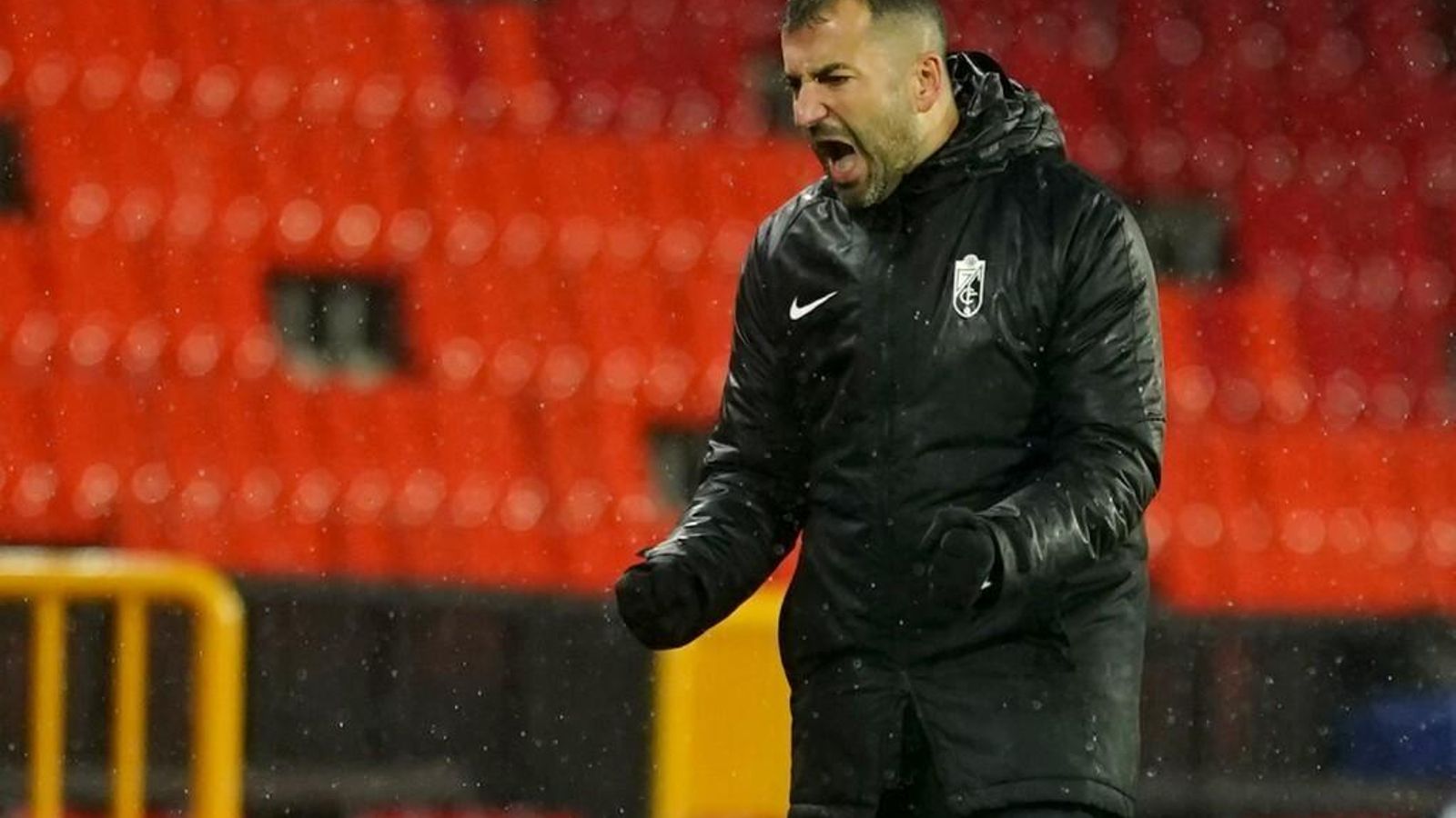 Diego Martínez celebra con intensidad el segundo tanto de los rojiblancos.