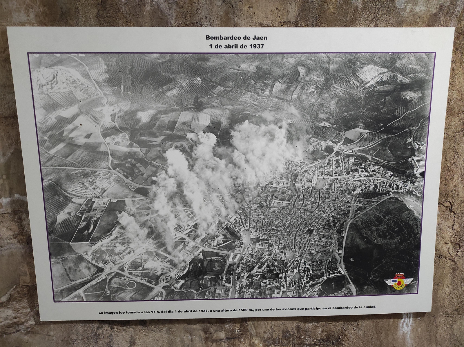 Imagen del bombardeo que sufrió la ciudad de Jaén el 1 de abril de 1937 por parte del ejército fascista.