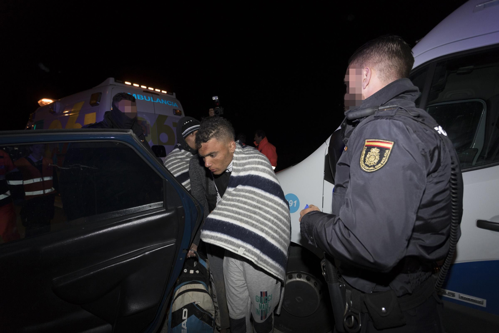 Inmigrantes interceptados en la playa de cortadura