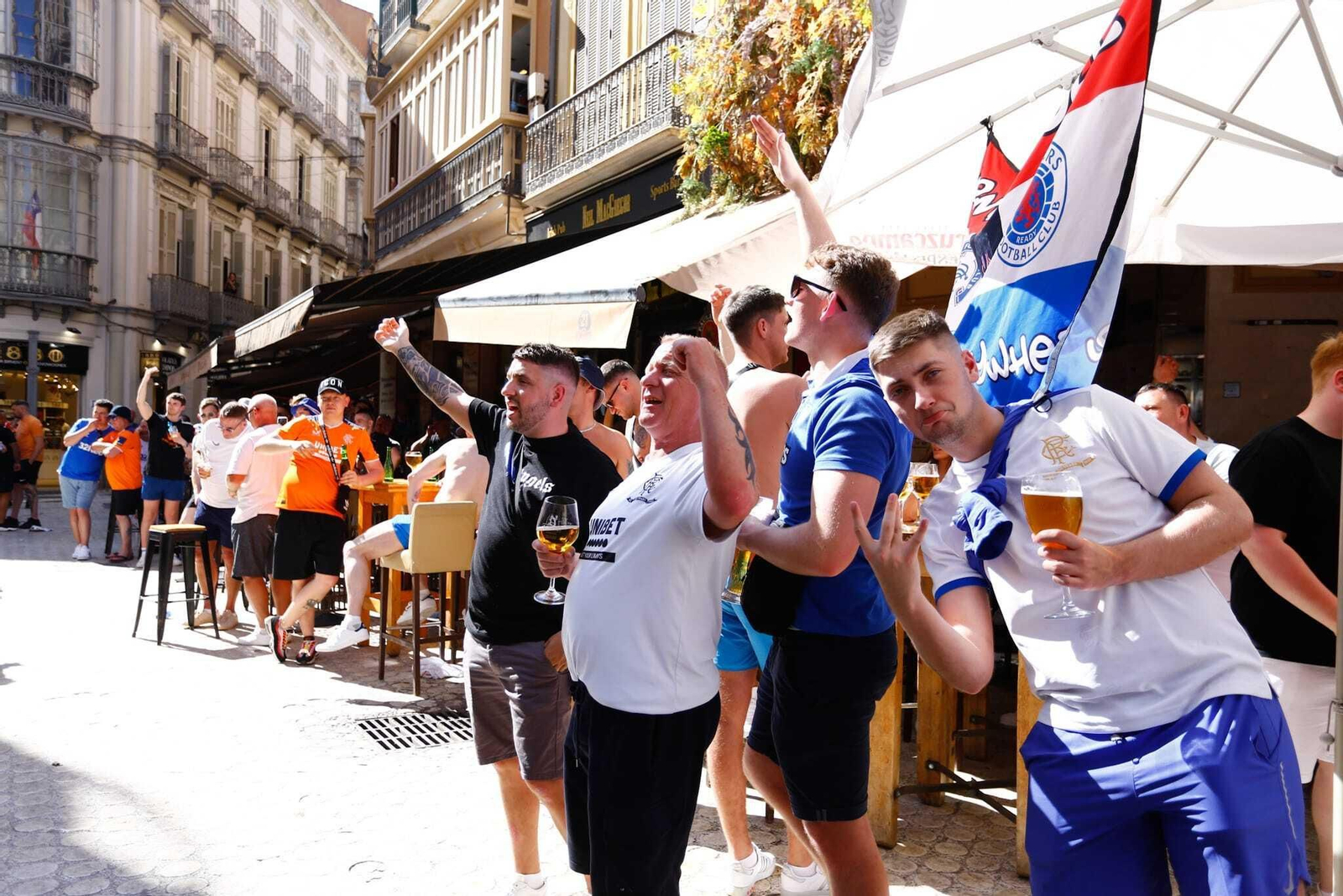 Las fotos de los hinchas del Rangers de Glasgow en Málaga