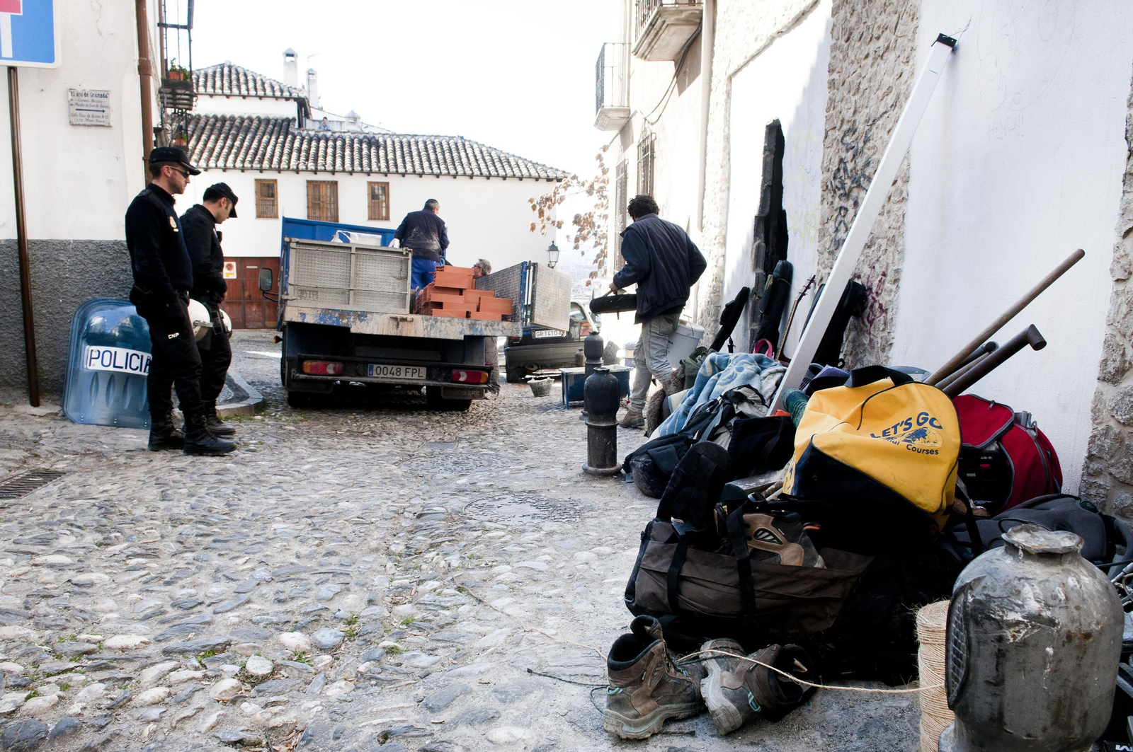 Las ocupación ilegal de viviendas suben en Granada más de un 20%