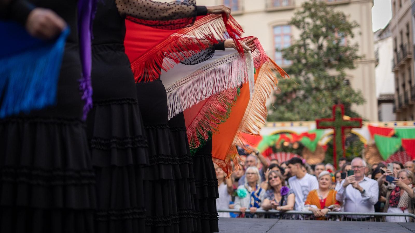 Encuéntrate en la mejores fotos del Día de la Cruz de Granada
