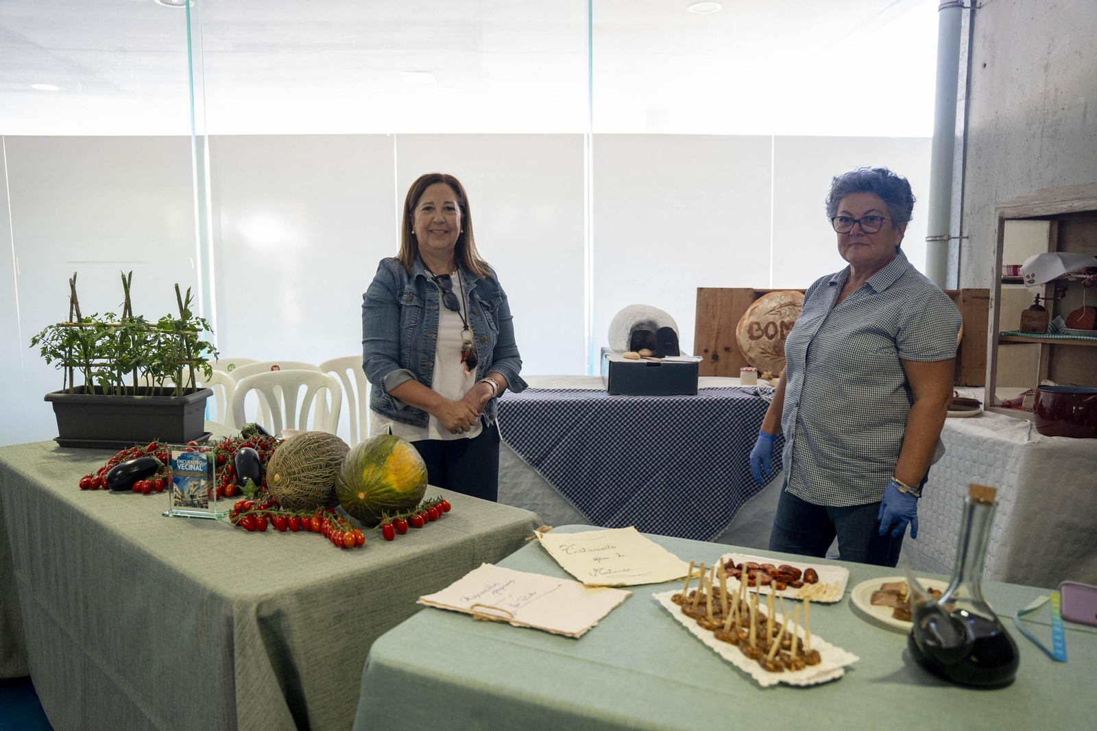El encuentro Vecinal en el Palacio de Exposiciones y Congresos ‘Cabo de Gata – Ciudad de Almería’ de El Toyo, en imágenes