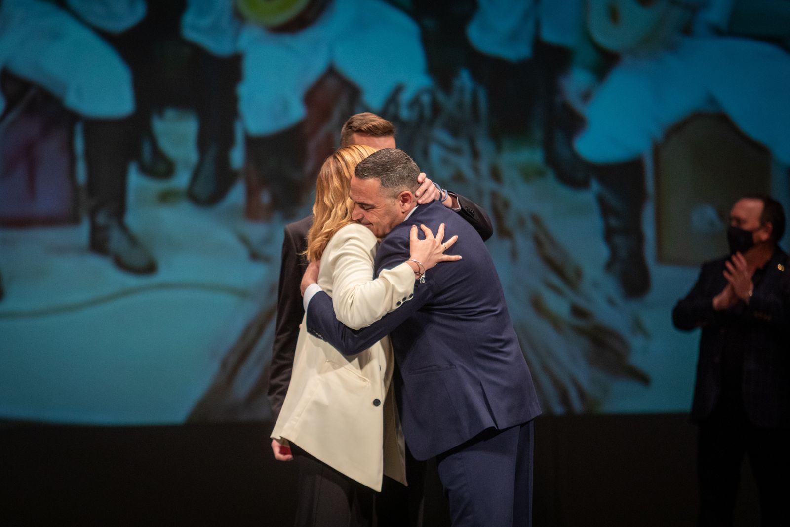 Imágenes de la entrega de los Antifaces de Oro y sorteo del COAC 2022