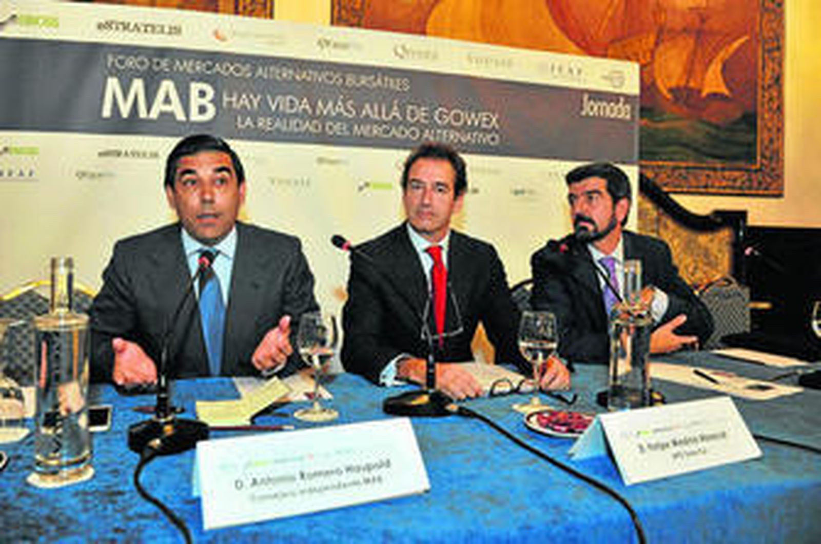 Antonio Romero Haupold, consejero independiente e inversor en el MAB; Felipe Medina, director de la APD Zona Sur; y Jesús González Nieto-Márquez, vicepresidente y director gerente del MAB.