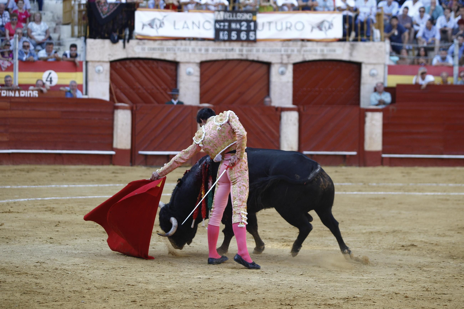 Las mejores imágenes de los toreros Fortes, Juan Ortega y David de Miranda en la Feria de Almería 2025