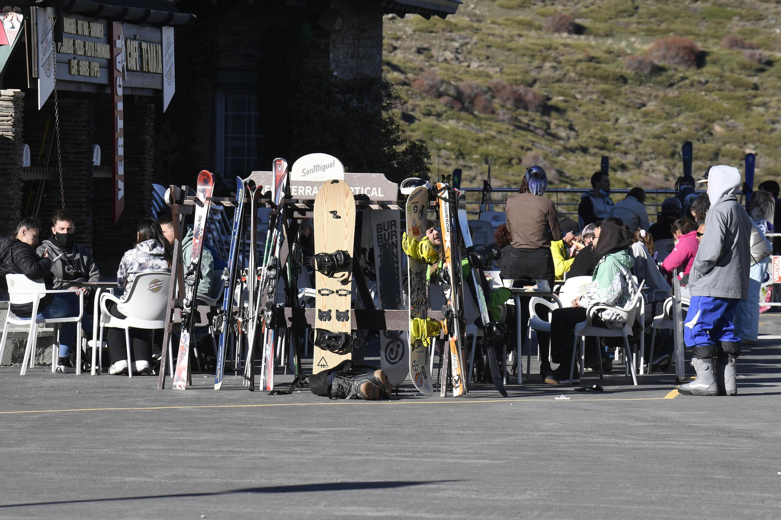 Fotos del último día de esquí en Sierra Nevada