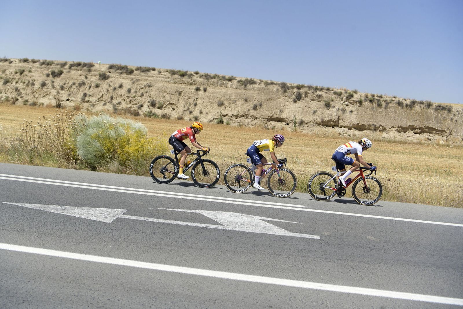 Las mejores imágenes de la segunda etapa de la Vuelta Andalucía Elite Women