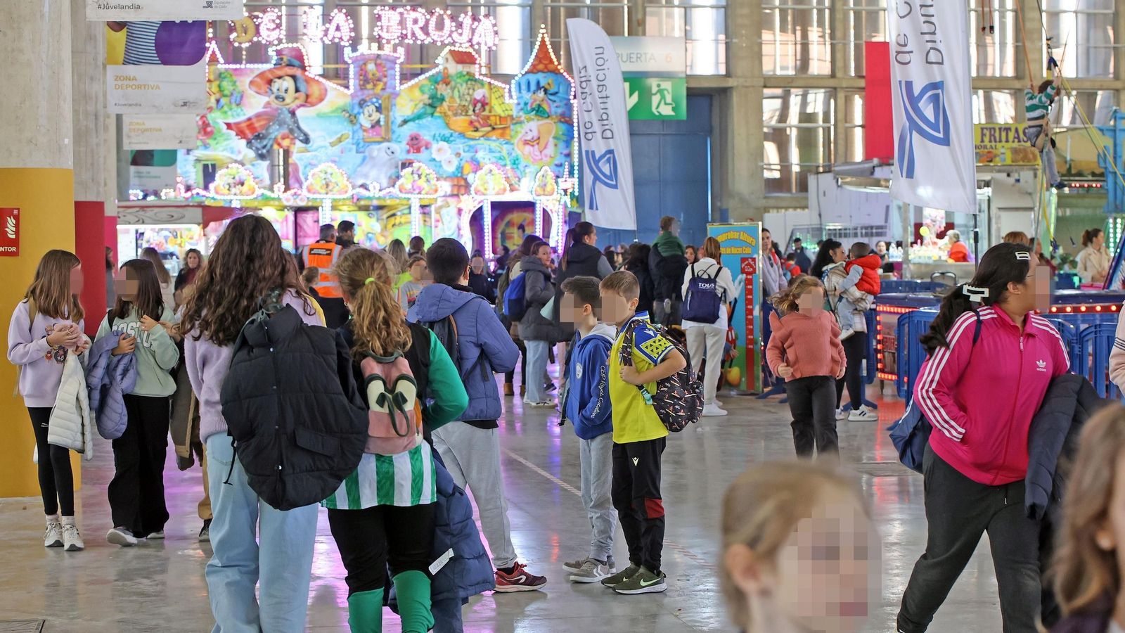 Imágenes del primer día de Juvelandia en Jerez