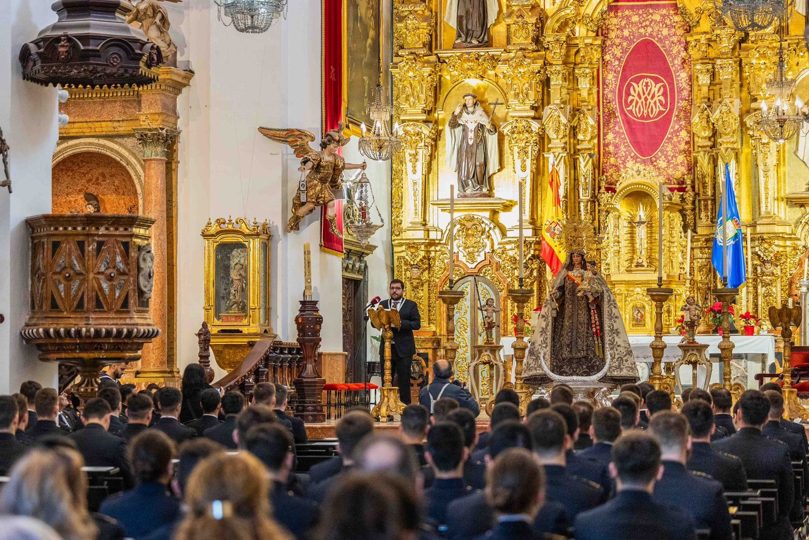 Despedida de los guardiamarinas de la Virgen del Carmen en San Fernando