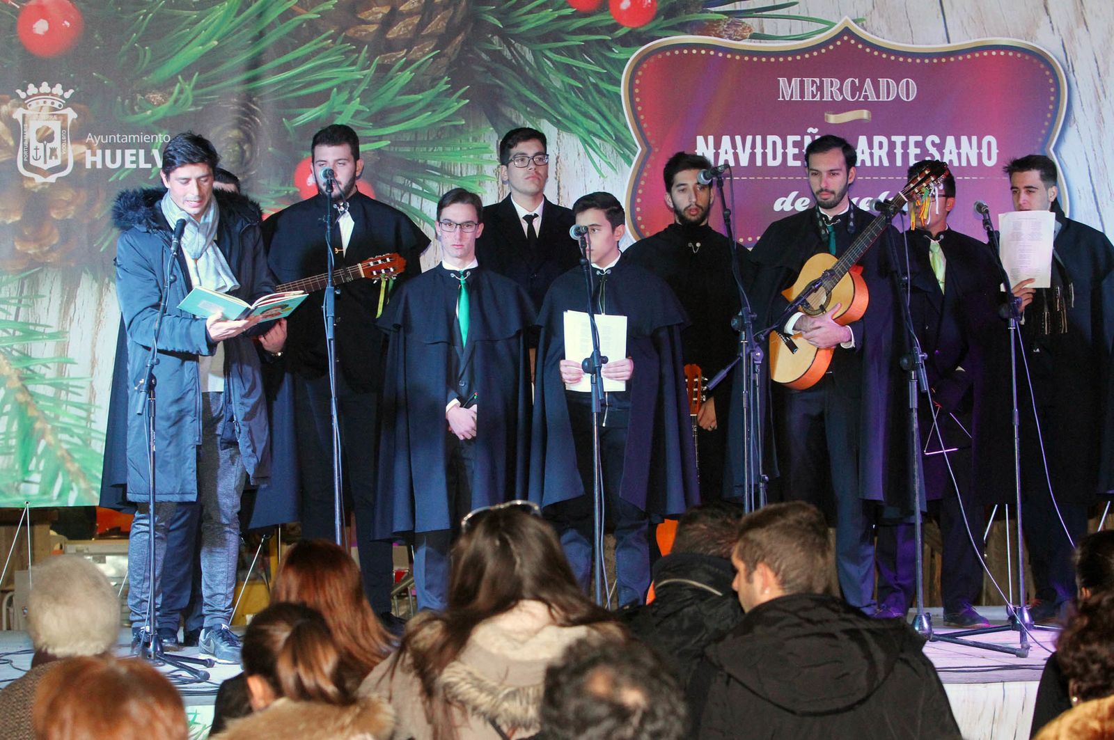 Imágenes del cuentacuento de la Navidad de Huelva Información.