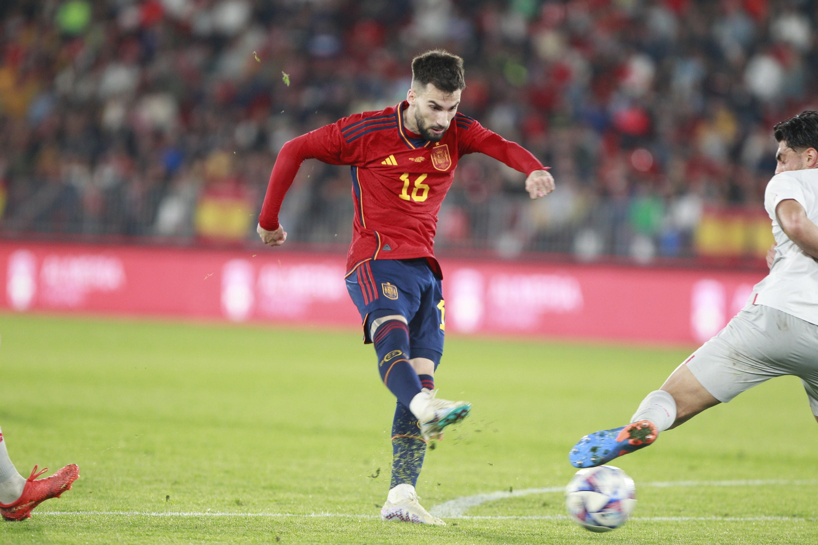 Imágenes del partido de fútbol amistoso entre las selecciones de España y Suiza Sub 21, disputado en Almería