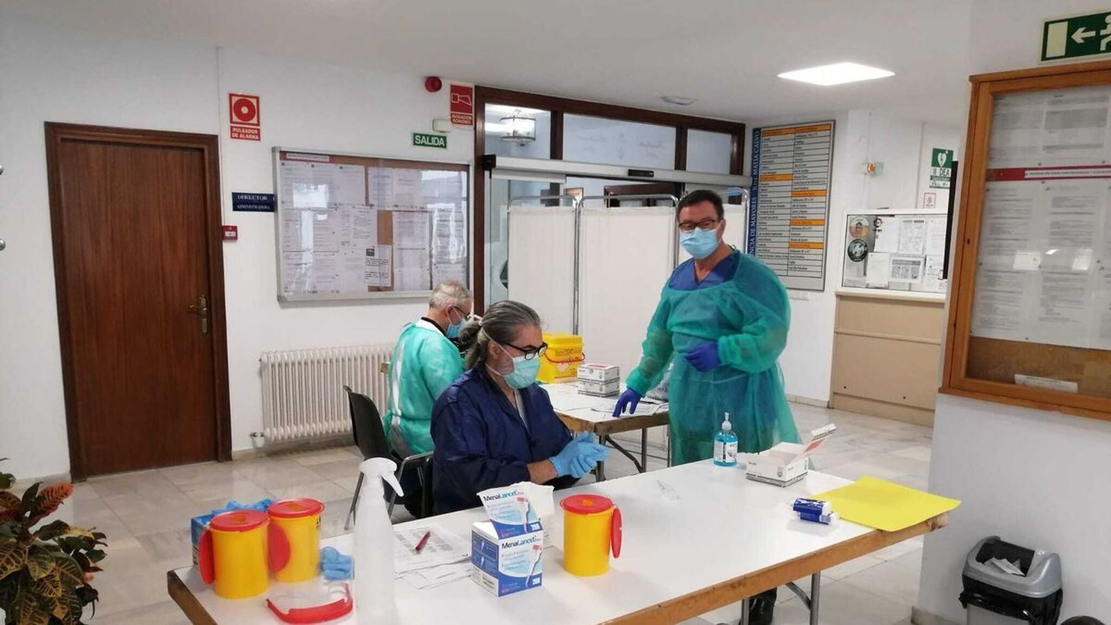 El personal que realizó los test rápidos en la residencia de mayores Matía Calvo en abril.