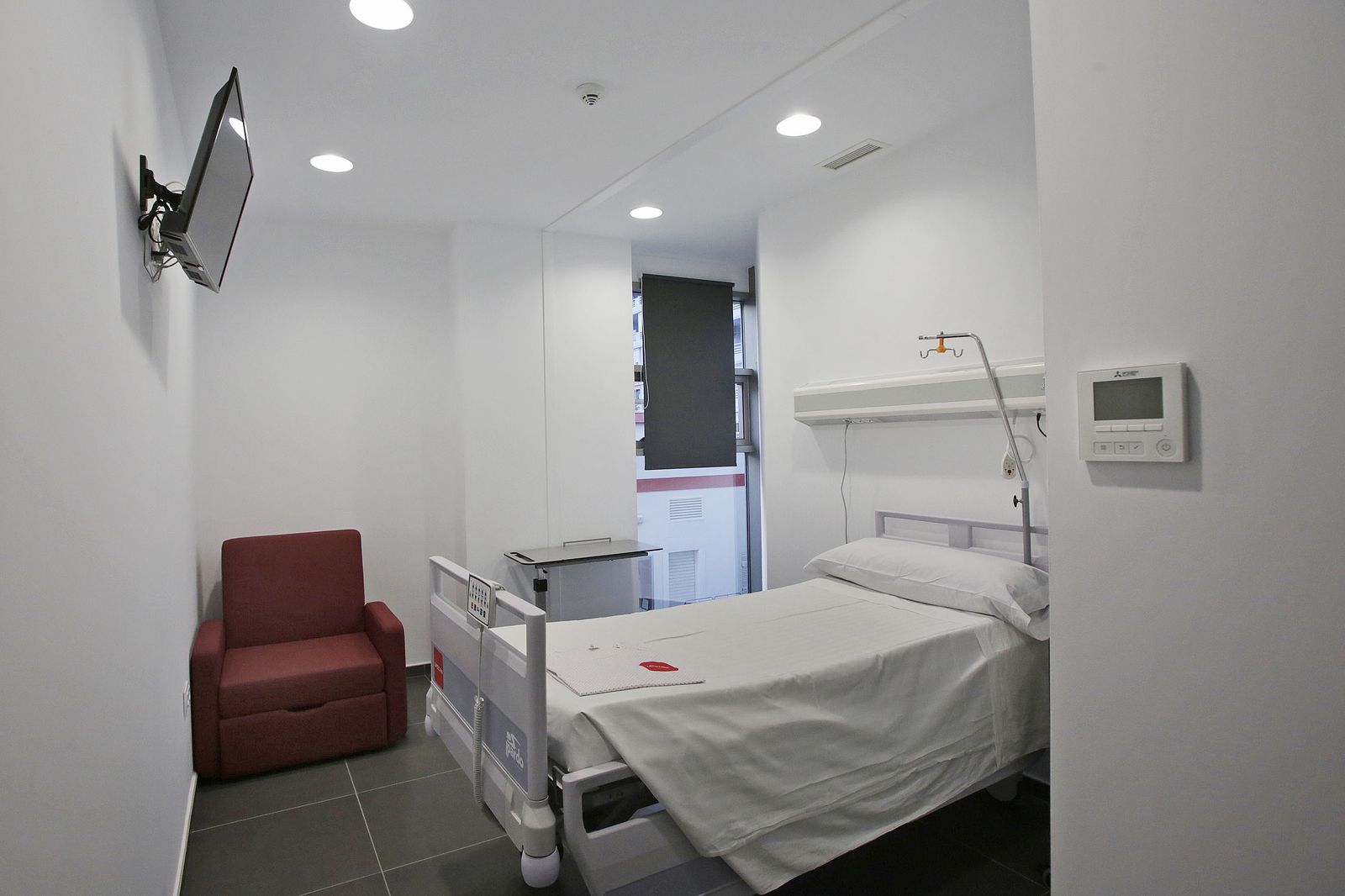 Imágenes de la nueva clínica Lopez Cano en el Estadio Carranza