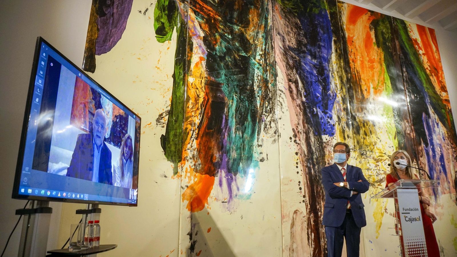 Hoffmann conversando con Pulido y Del Pozo por videollamada.