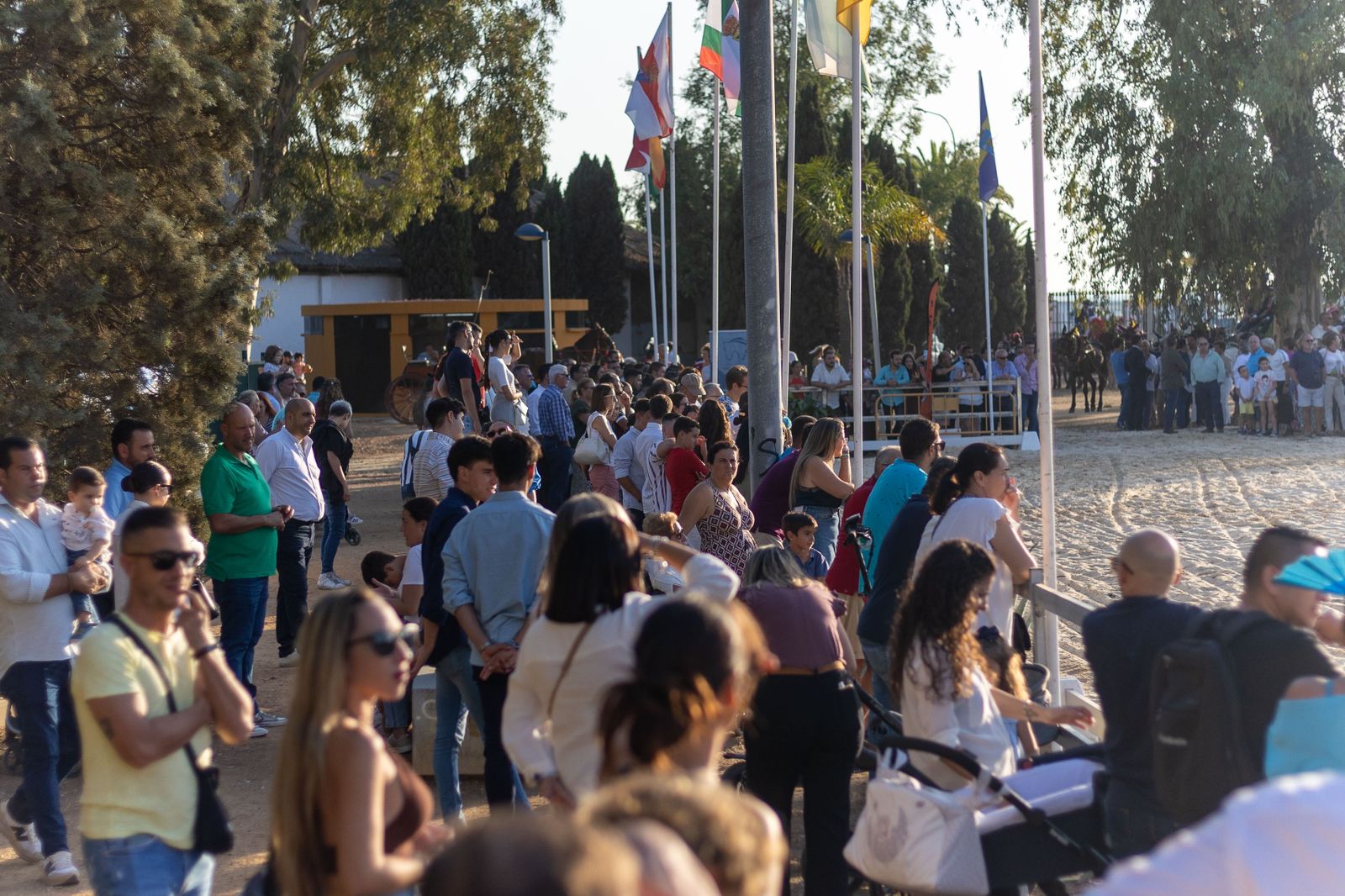 Feria del Caballo 2023: imágenes del ambiente de la noche del jueves