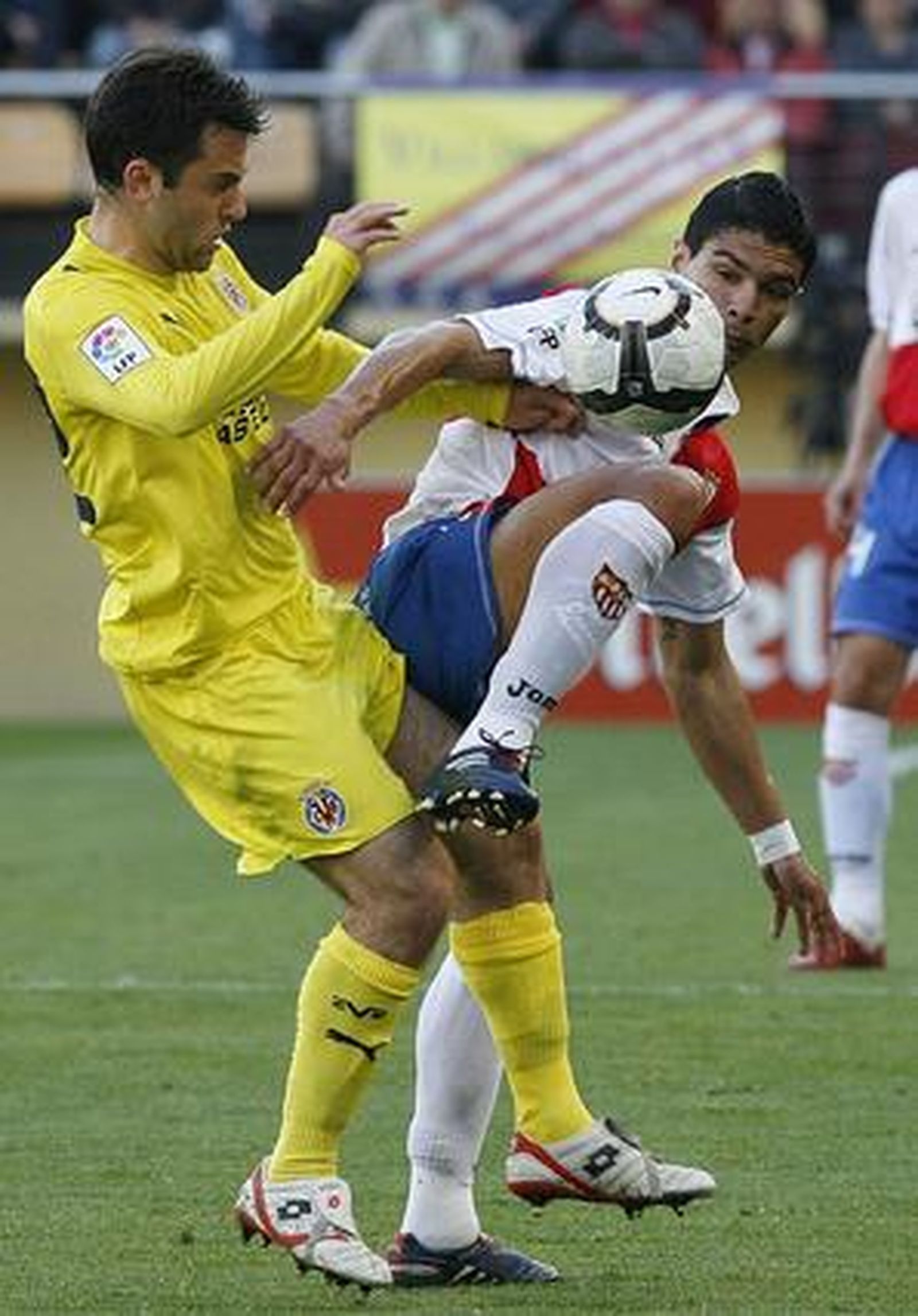 El Sevilla pierde estrepitosamente en el estreno de Antonio Álvarez como técnico. / Reuters