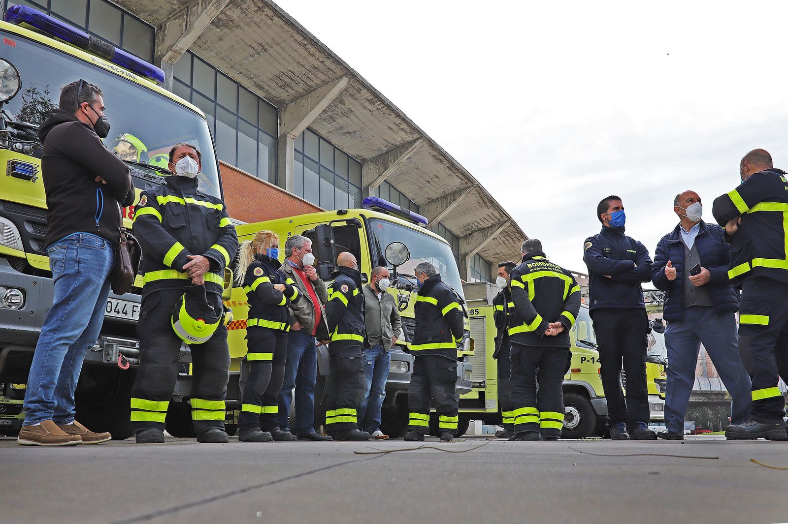 Bomberos de Jerez despiden a su compañero Tato Cirera