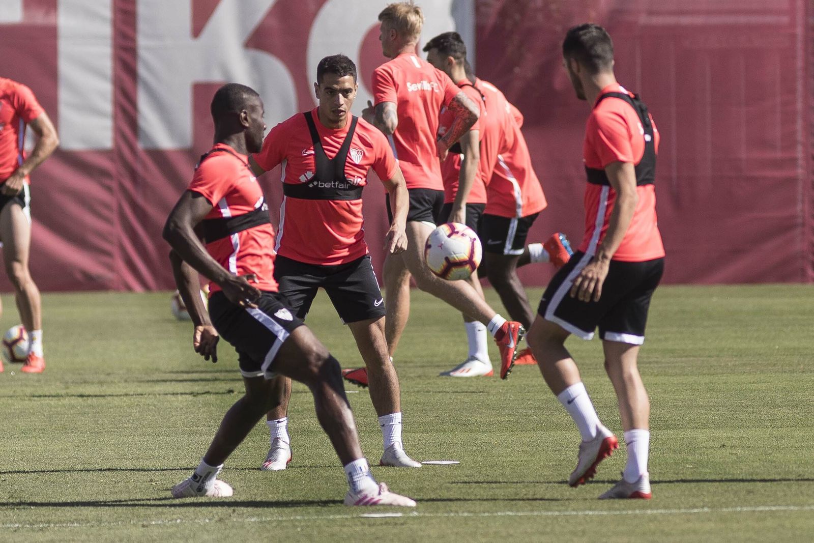 El Sevilla FC ha celebrado este miércoles una nueva sesión de entrenamiento.