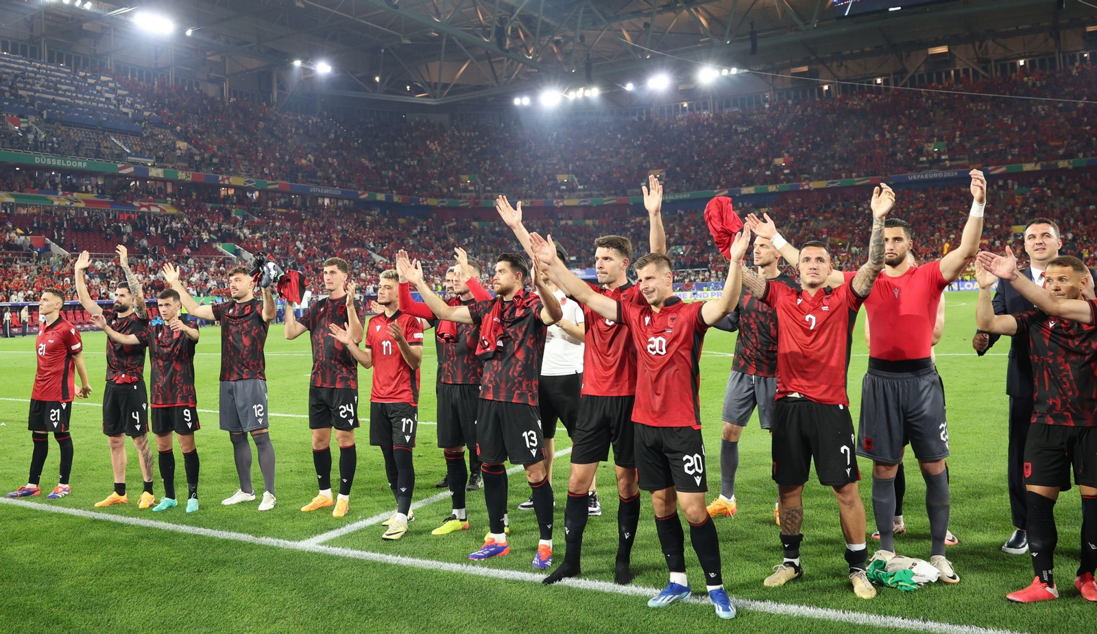 Las fotos del Albania - España