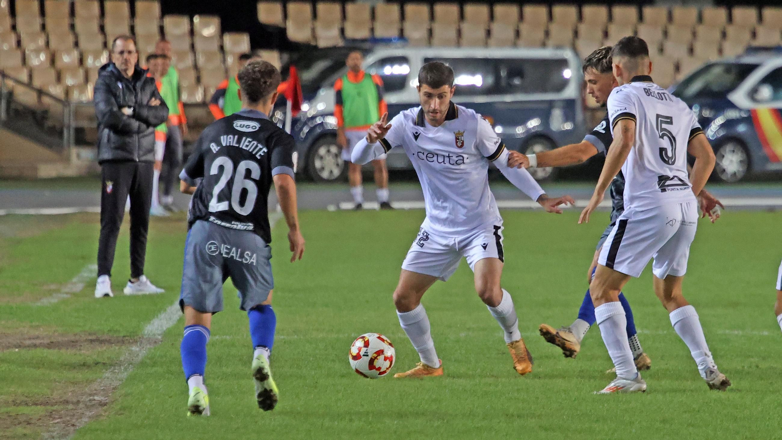 Imágenes de la eliminatoria de Copa del Rey entre el Xerez CD y el AD Ceuta FC en Chapín