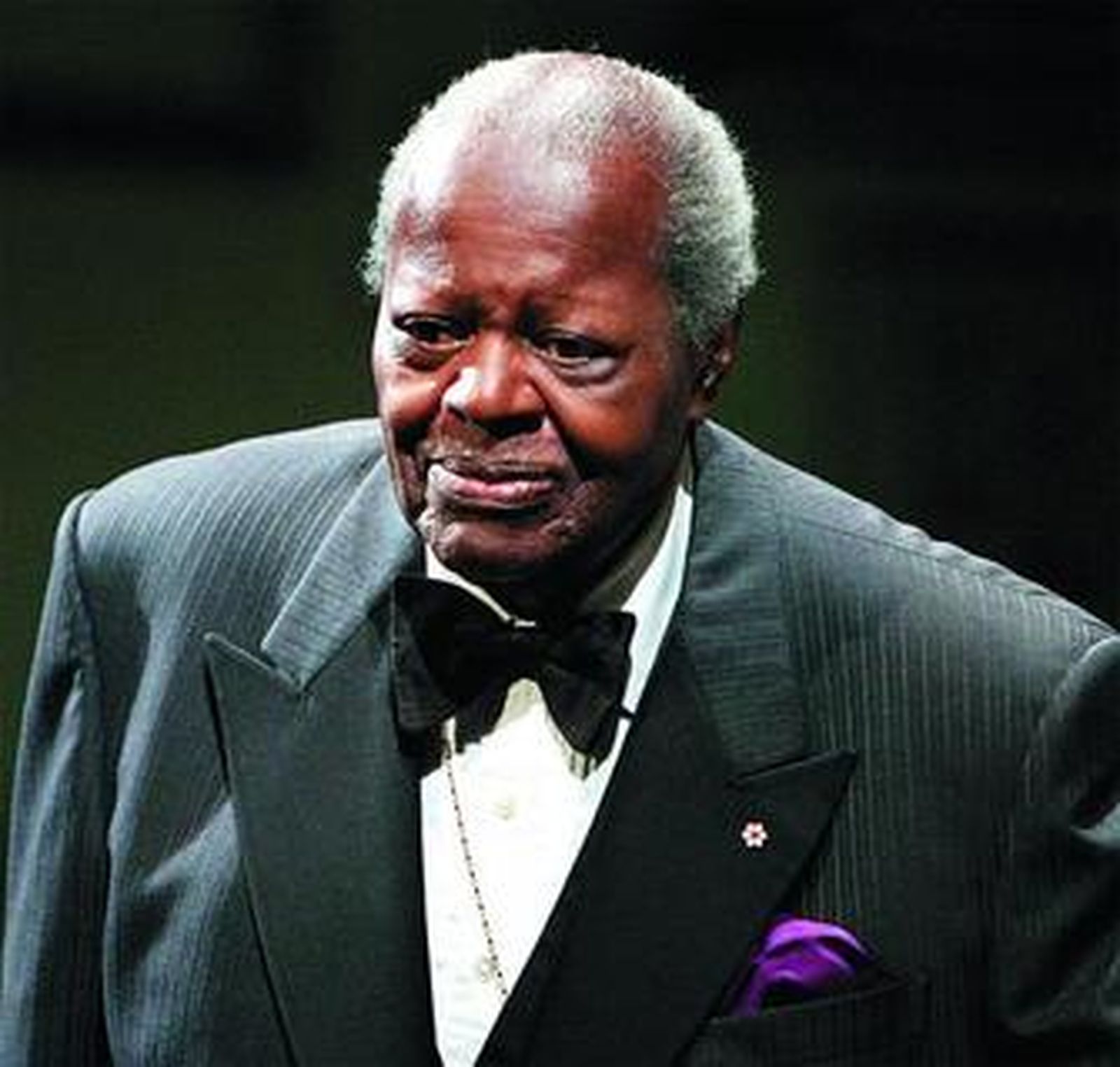 Oscar Peterson, el 28 de agosto de 2005 tras una actuación en Dresde (Alemania).