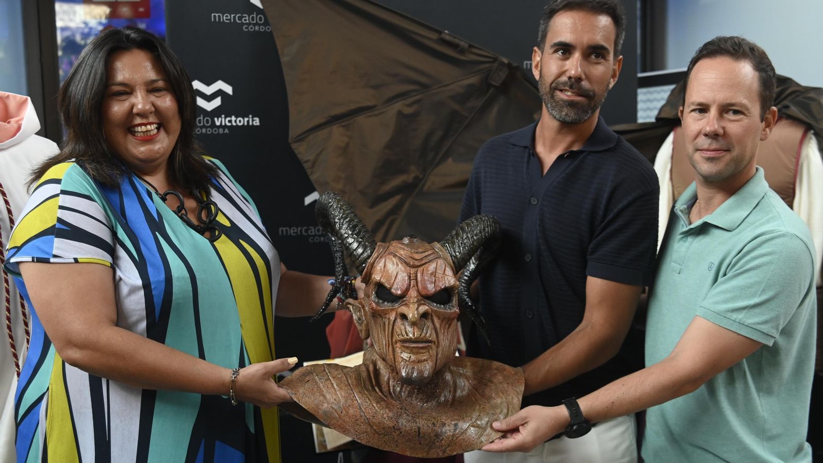 Presentación de la máscara de La Diablilla