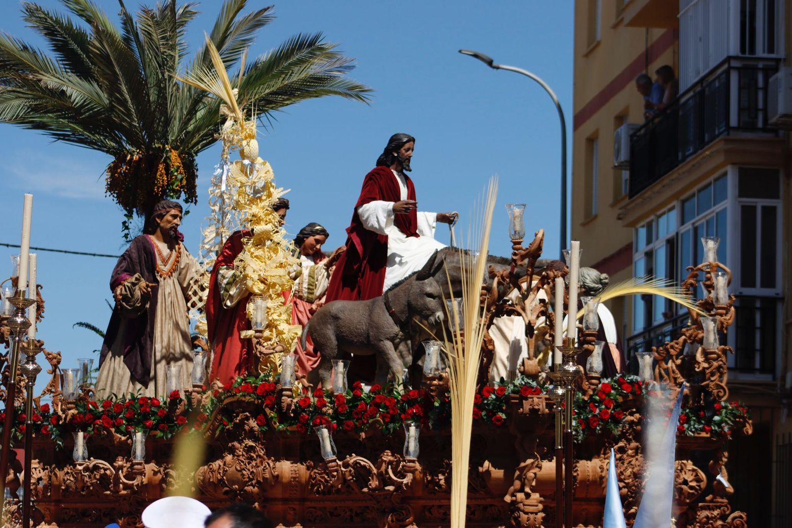 El paso de la Entrada de Nuestro Señor Jesucristo en Jerusalén.