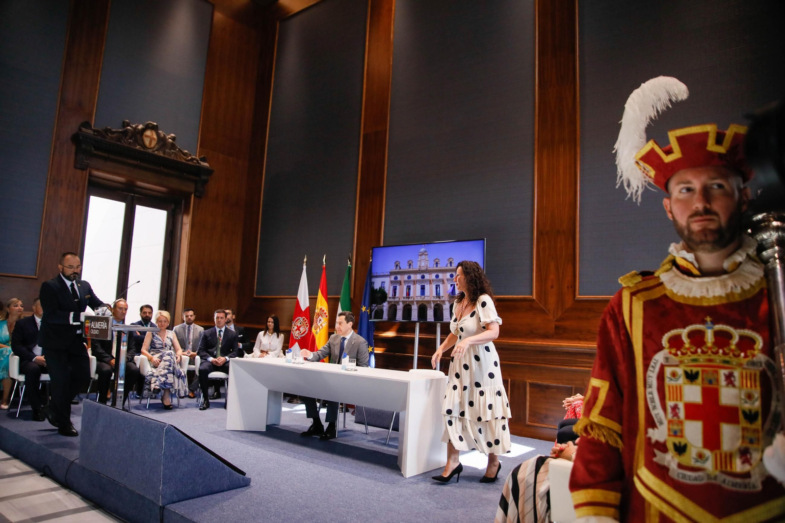 Imágemes de la casa consistorial de Almería