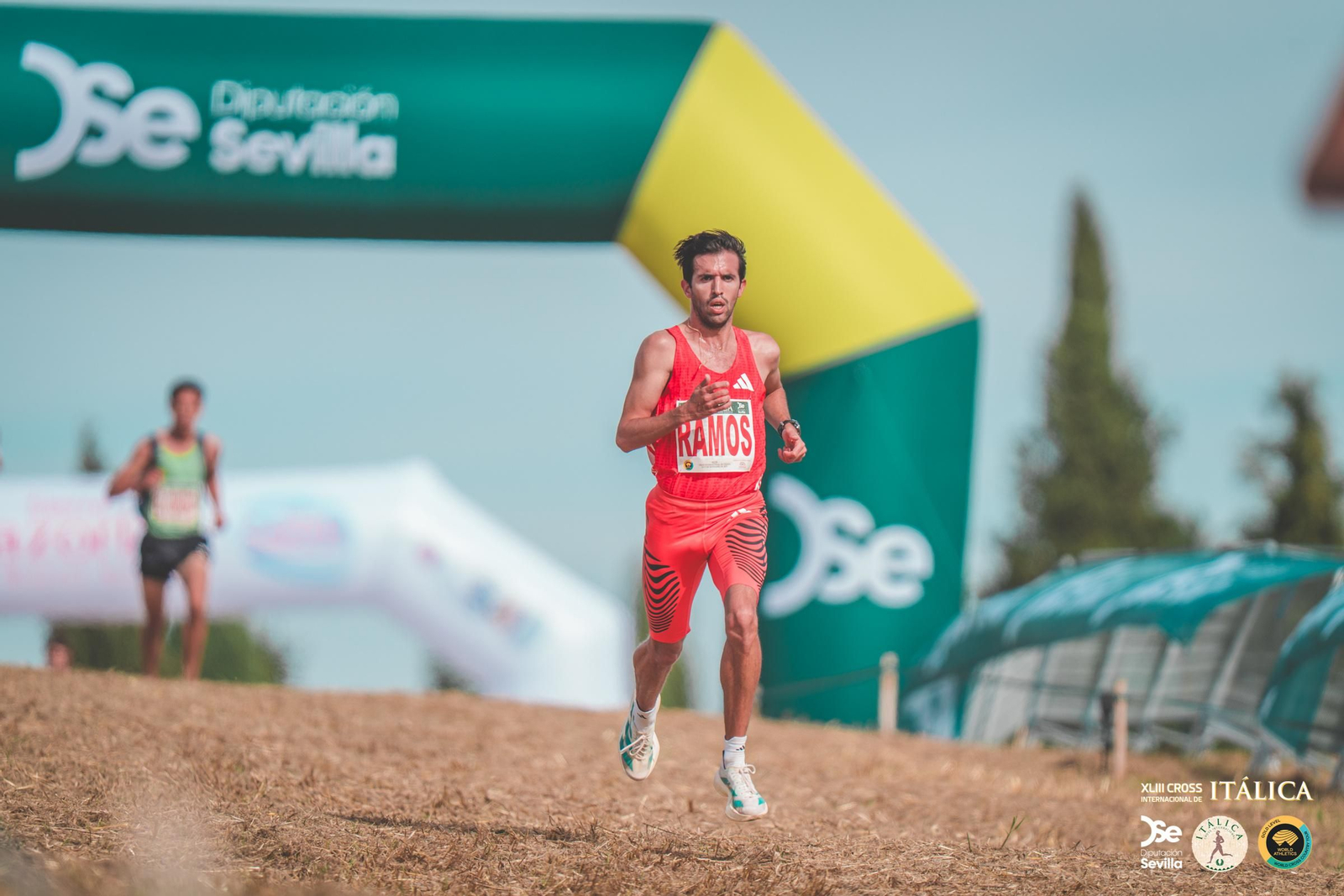 Búscate en las fotos del Cross de Itálica 2025 | 12