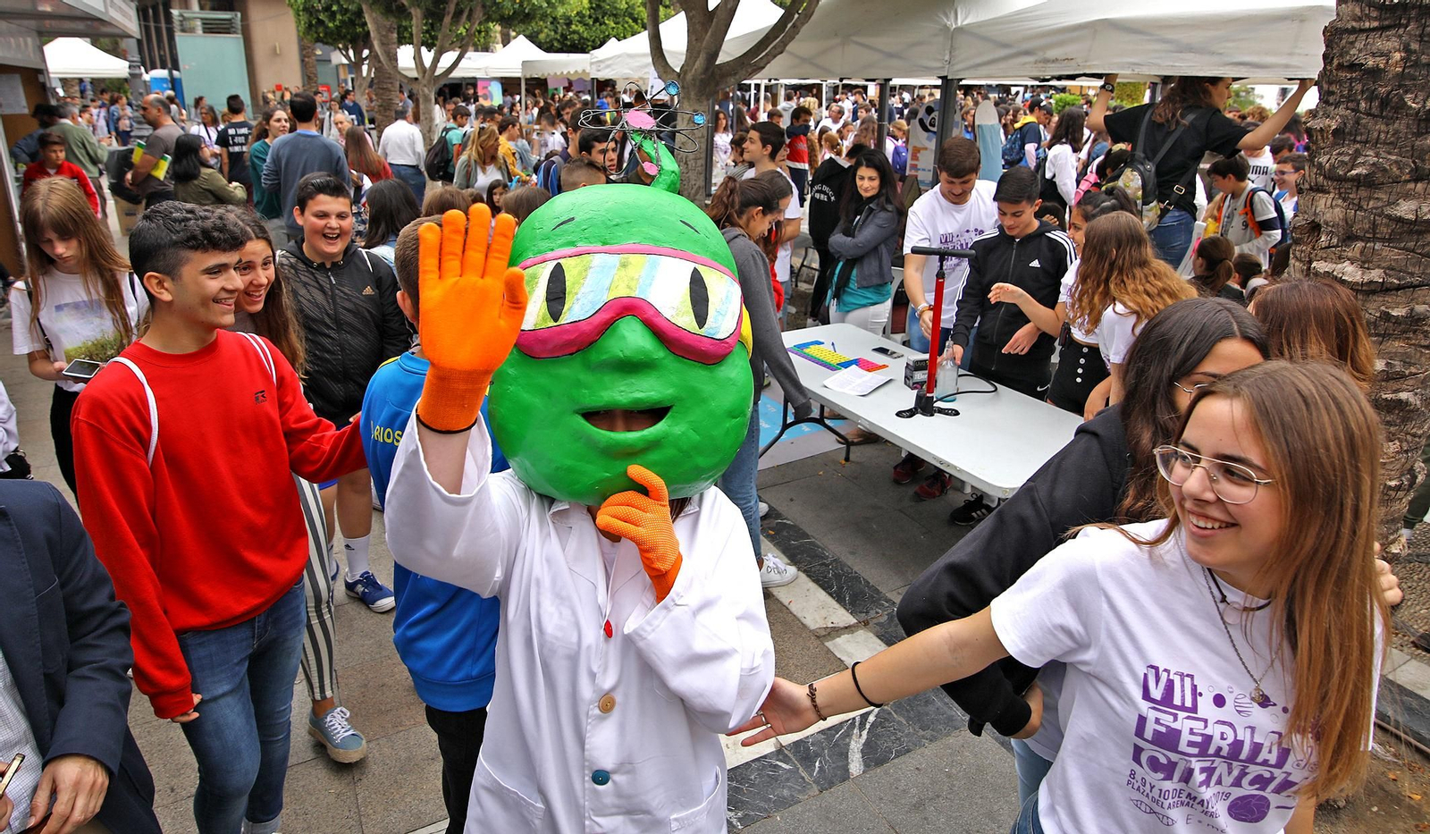 Imágenes de la VII Feria de la Ciencia en la Calle
